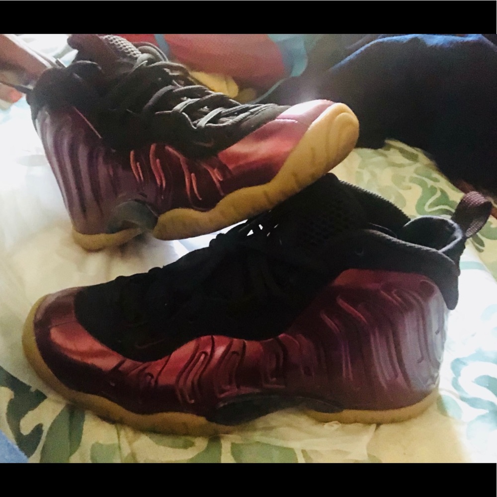 Nike Foamposite Maroon